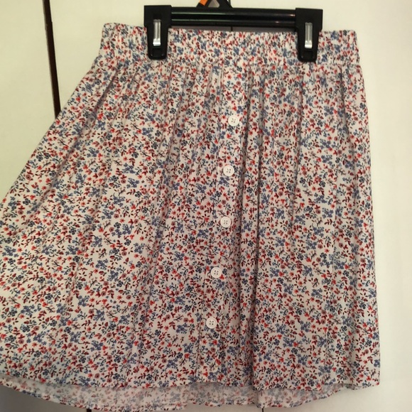 Floral skirt - Picture 2 of 5